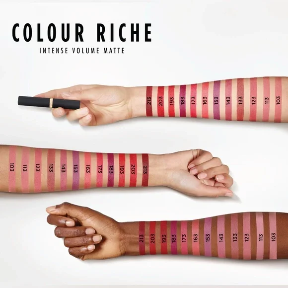 L'Oreal Paris Colour Riche Intense Volume Matte Lipstick, Le Carmin Courage - Picture 4 of 5